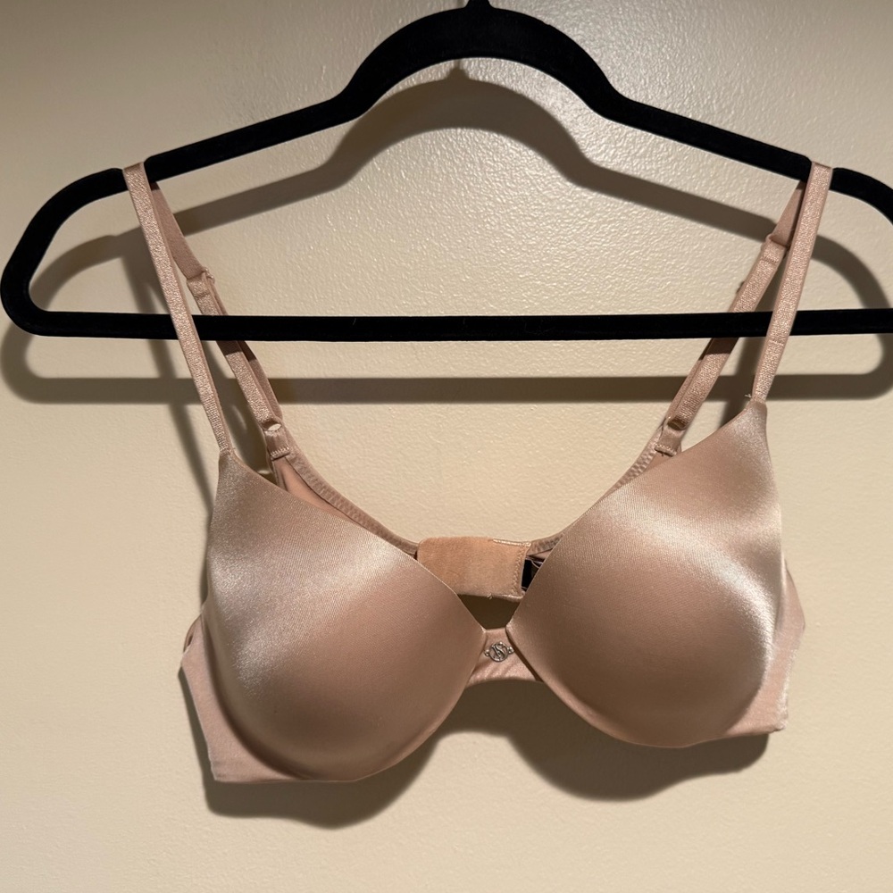 Victoria's Secret Satin Bra in Nude